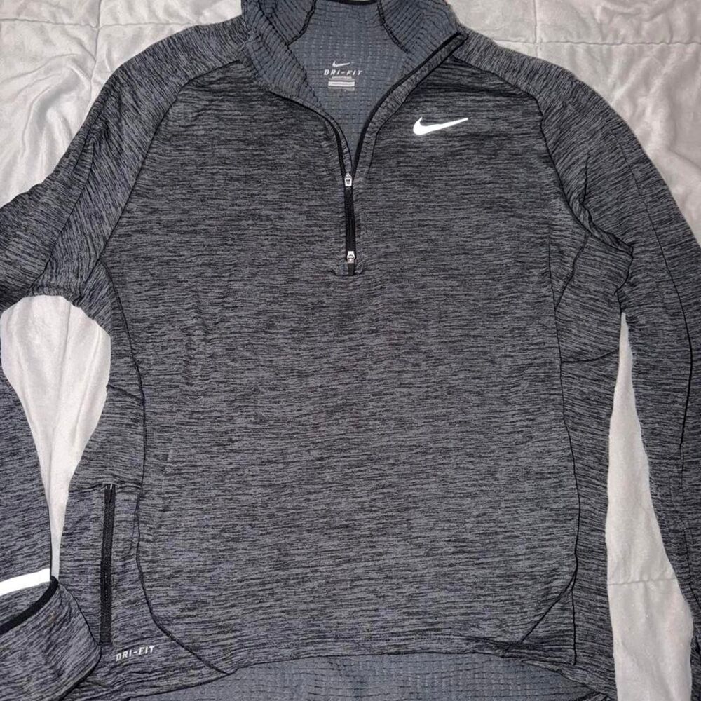 Nike Men's Grey and Black Sweatshirt